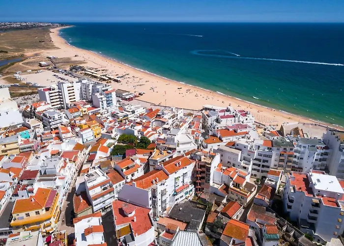 Apartamento Pé Na Areia, By Algarveblossom *