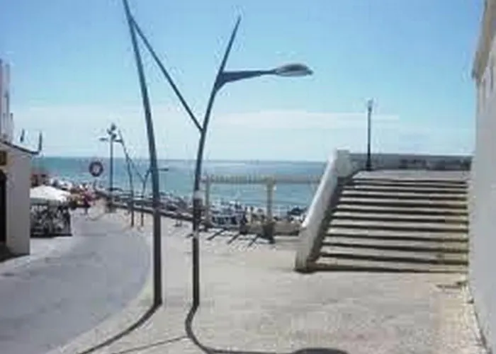 Apartamento Pé Na Areia, By Algarveblossom *