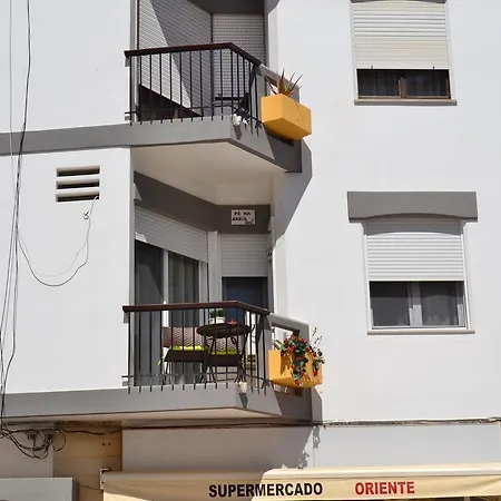 Pé Na Areia, By Algarveblossom * Armação de Pêra